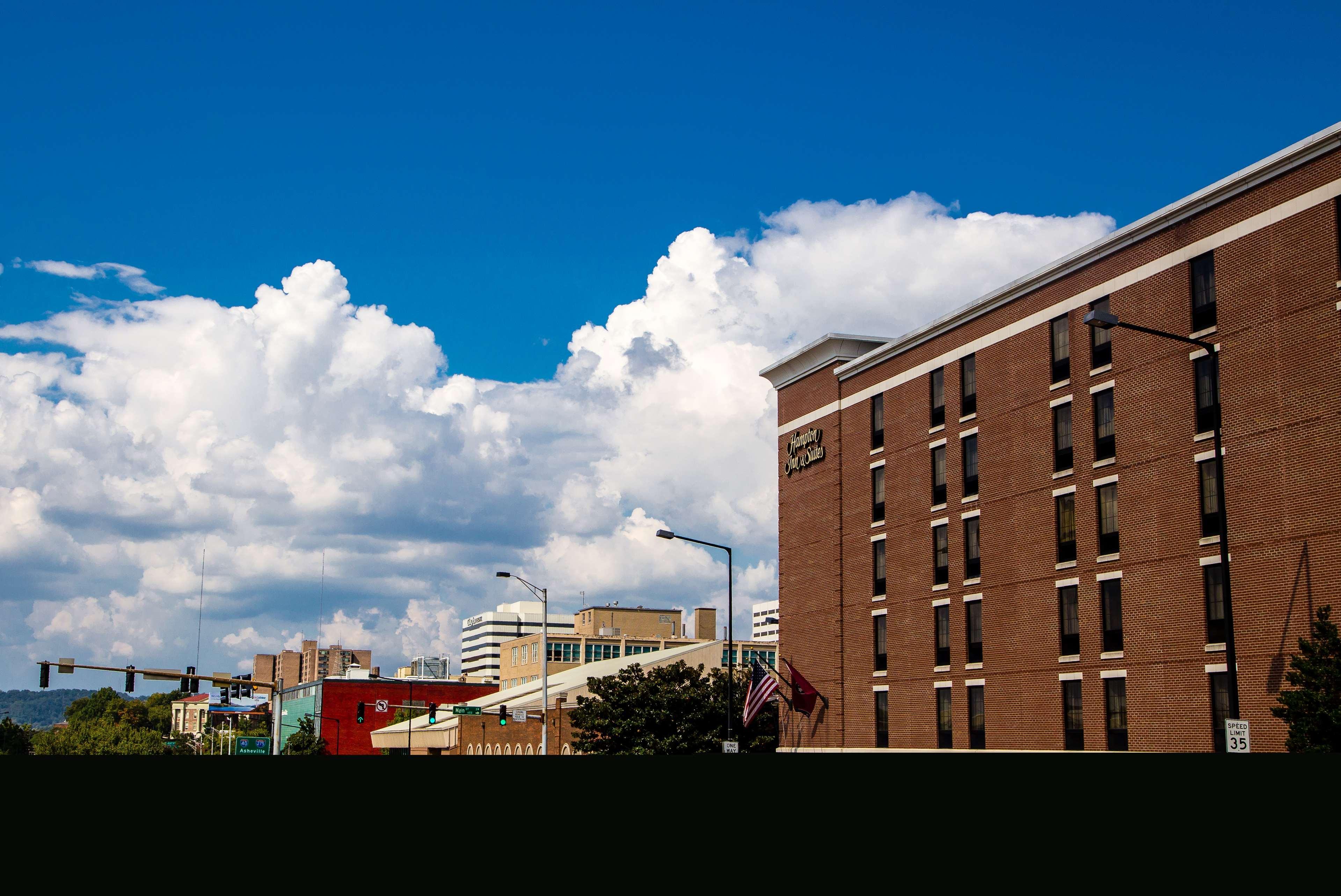 Hampton Inn & Suites Knoxville-Downtown Bagian luar foto