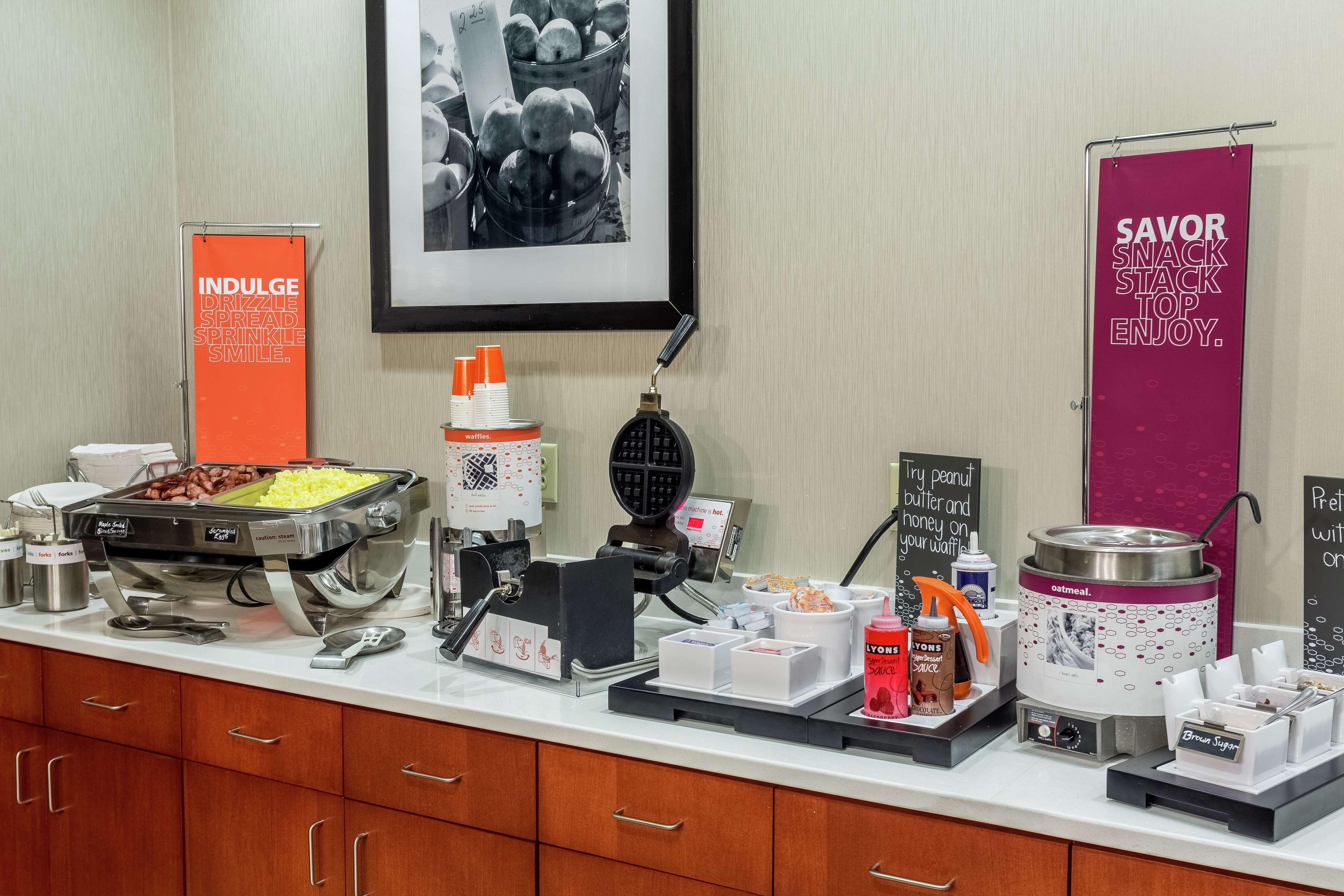 Hampton Inn & Suites Knoxville-Downtown Bagian luar foto