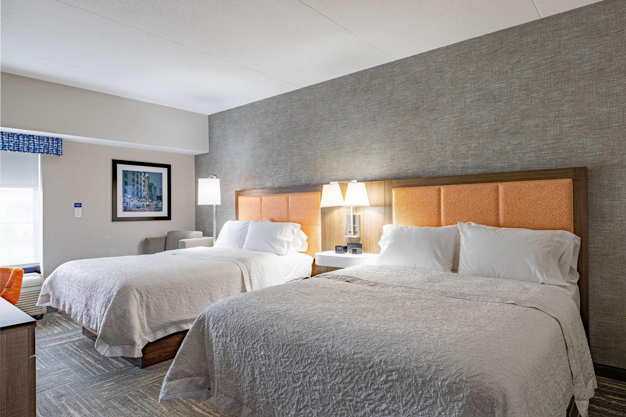 Hampton Inn & Suites Knoxville-Downtown Bagian luar foto