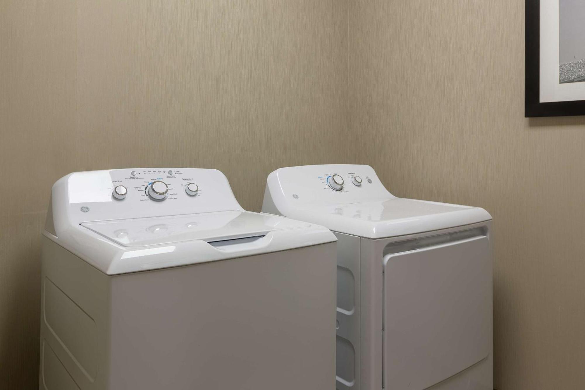 Hampton Inn & Suites Knoxville-Downtown Bagian luar foto