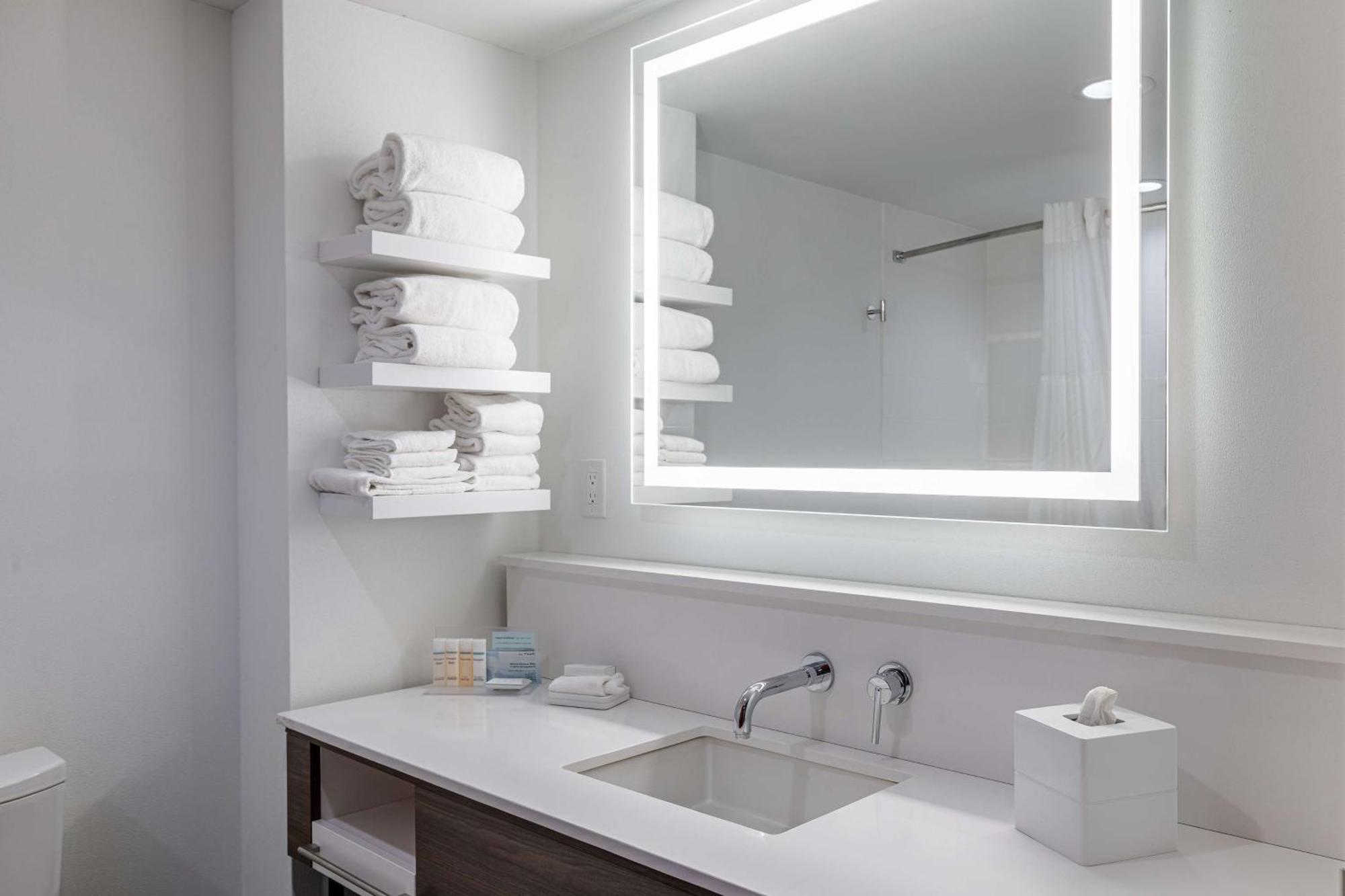 Hampton Inn & Suites Knoxville-Downtown Bagian luar foto