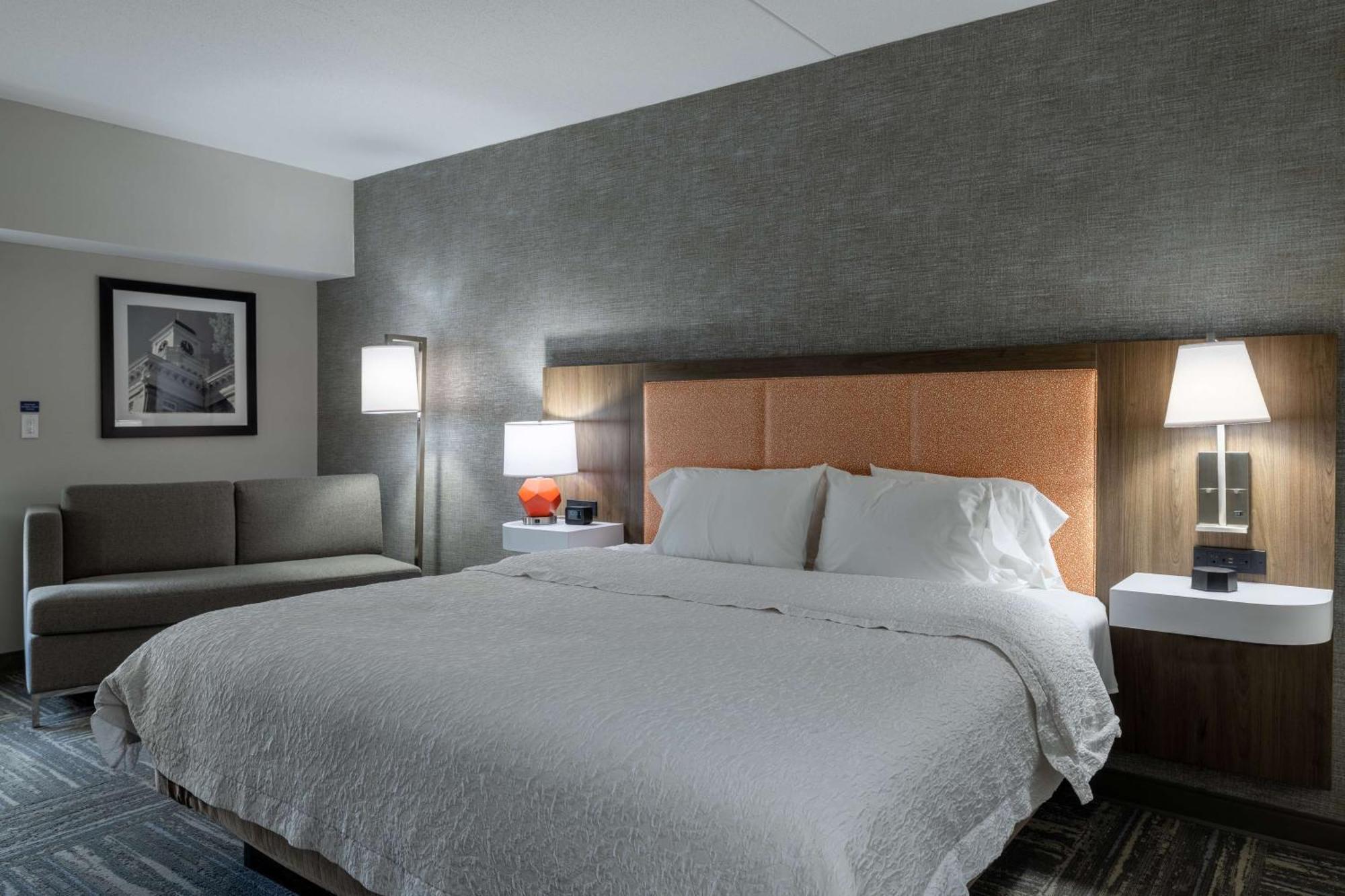 Hampton Inn & Suites Knoxville-Downtown Bagian luar foto
