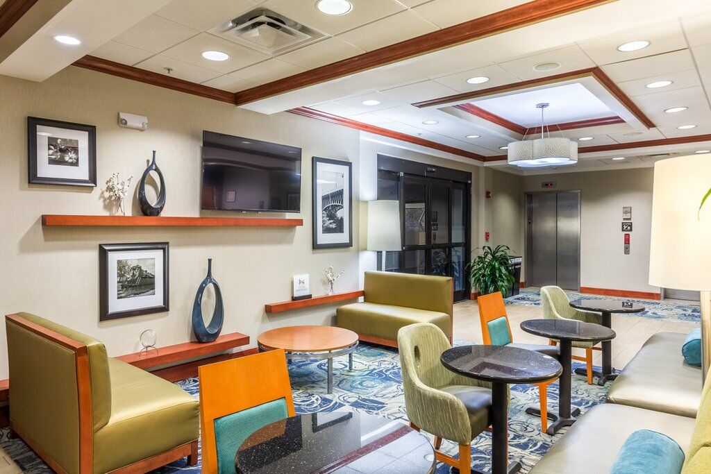 Hampton Inn & Suites Knoxville-Downtown Bagian luar foto